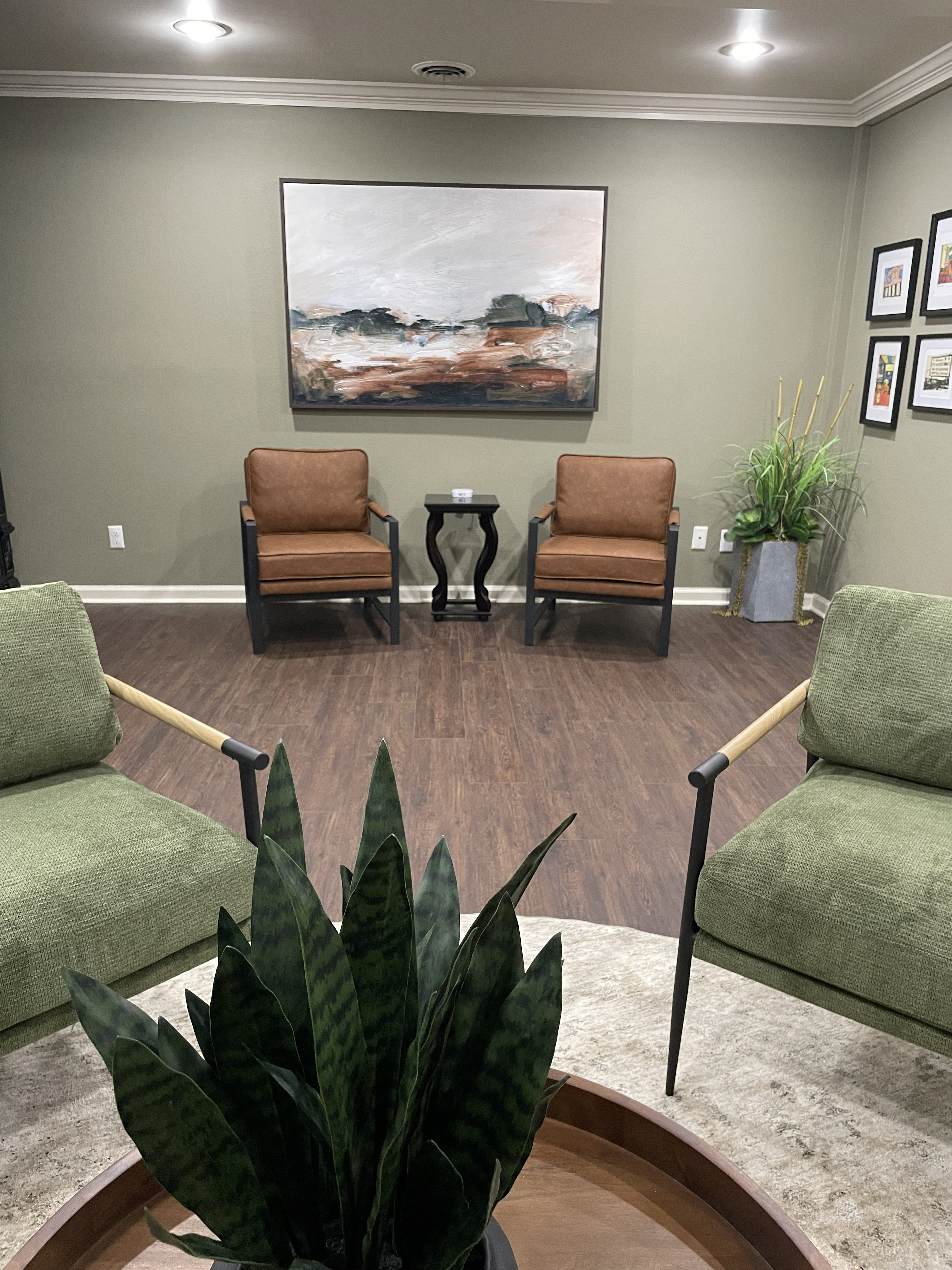 ShoalsMeets Professional Corporate Reception Desk and Entryway Lounge